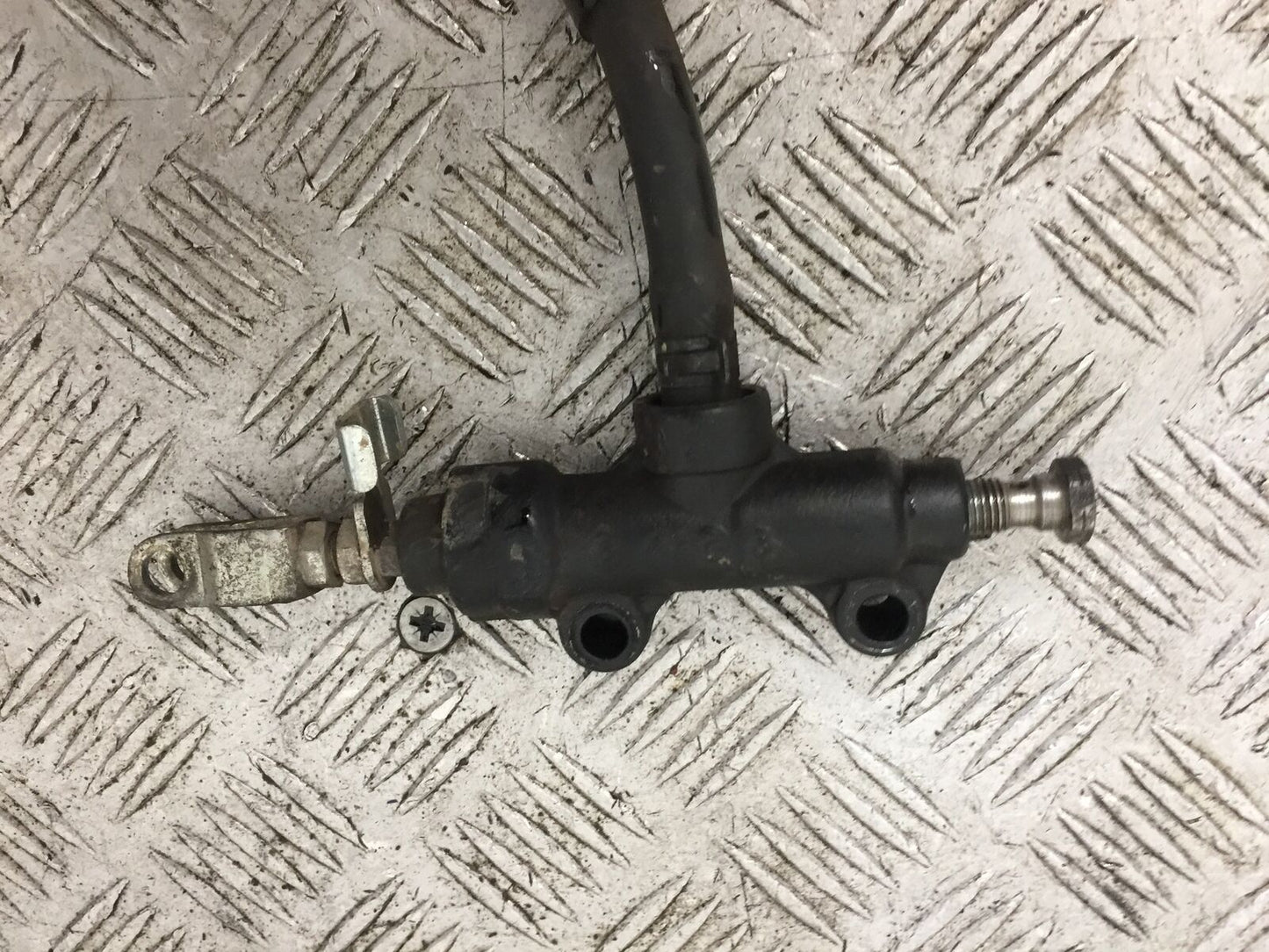 TRIUMPH 900 STREET SCRAMBLER REAR MASTER CYLINDER YEAR 2018  (STOCK 896)