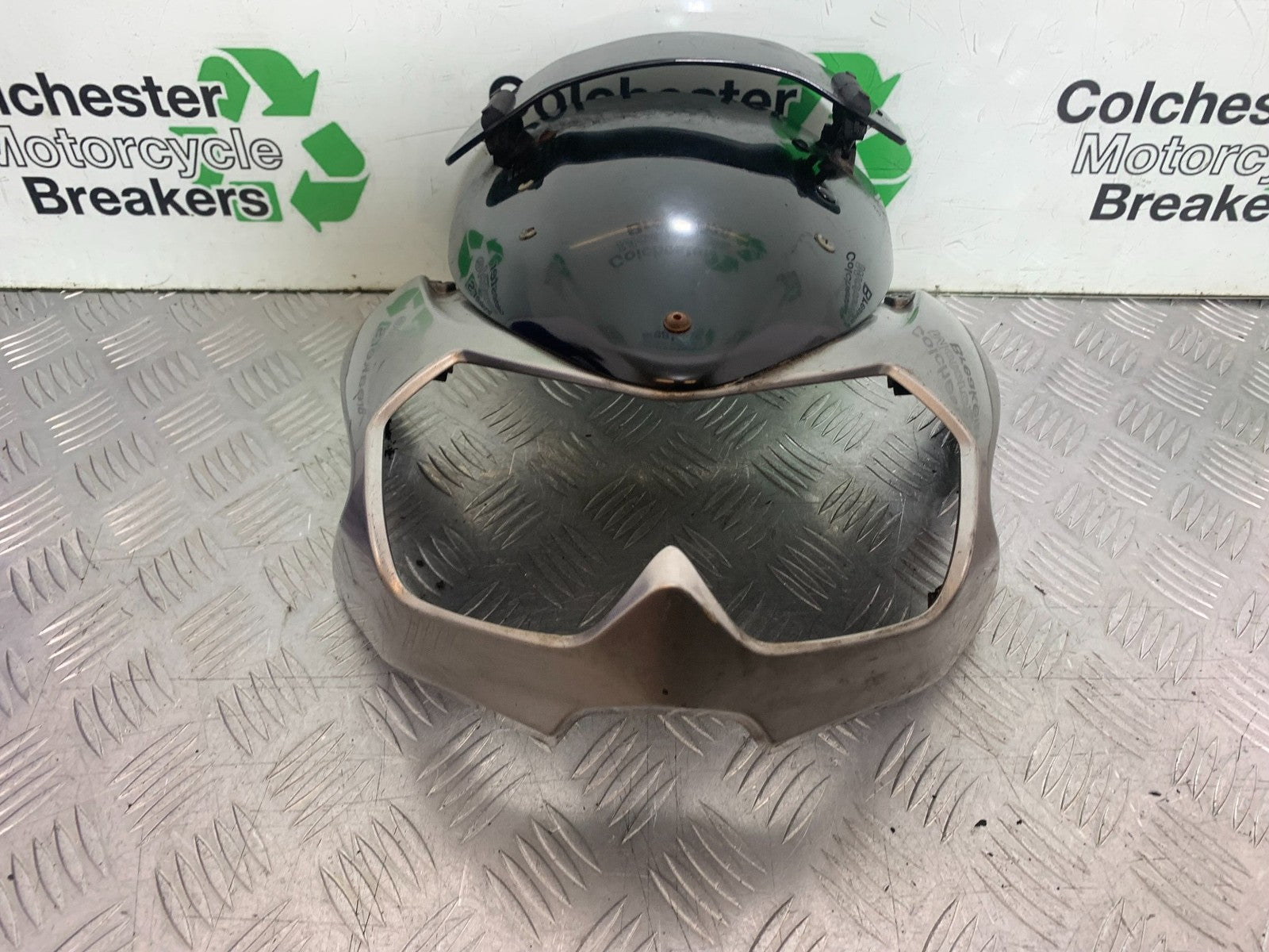 KAWASAKI Z750 Z 750 TOP FAIRING AND SCREEN  YEAR 2004-2006  (CMB1234)