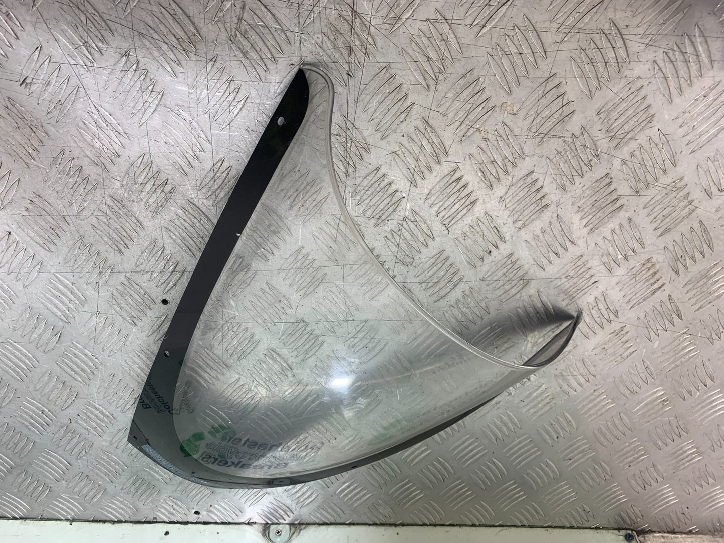 TRIUMPH 1050 SPRINT ST SCREEN  YEAR 2004-2007 (CMB1197)