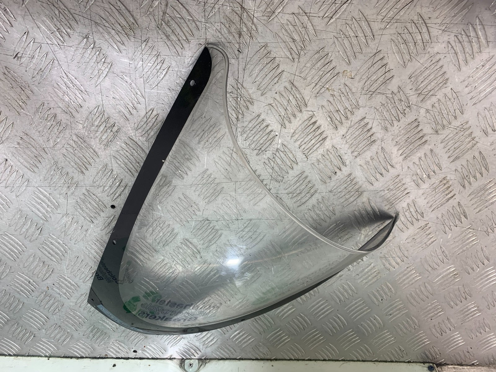 TRIUMPH 1050 SPRINT ST SCREEN  YEAR 2004-2007 (CMB1197)