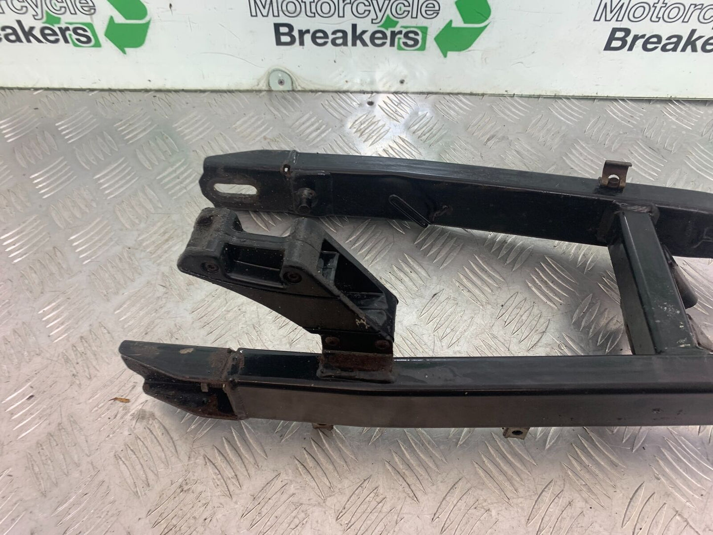 YAMAHA XT125 X XT 125 X SWINGARM 2005-2011 (CMB1097)