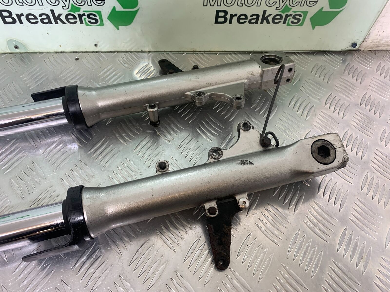 KAWASAKI ZZR1200 ZZR 1200 FORKS  YEAR 2002-05 (STOCK 993)