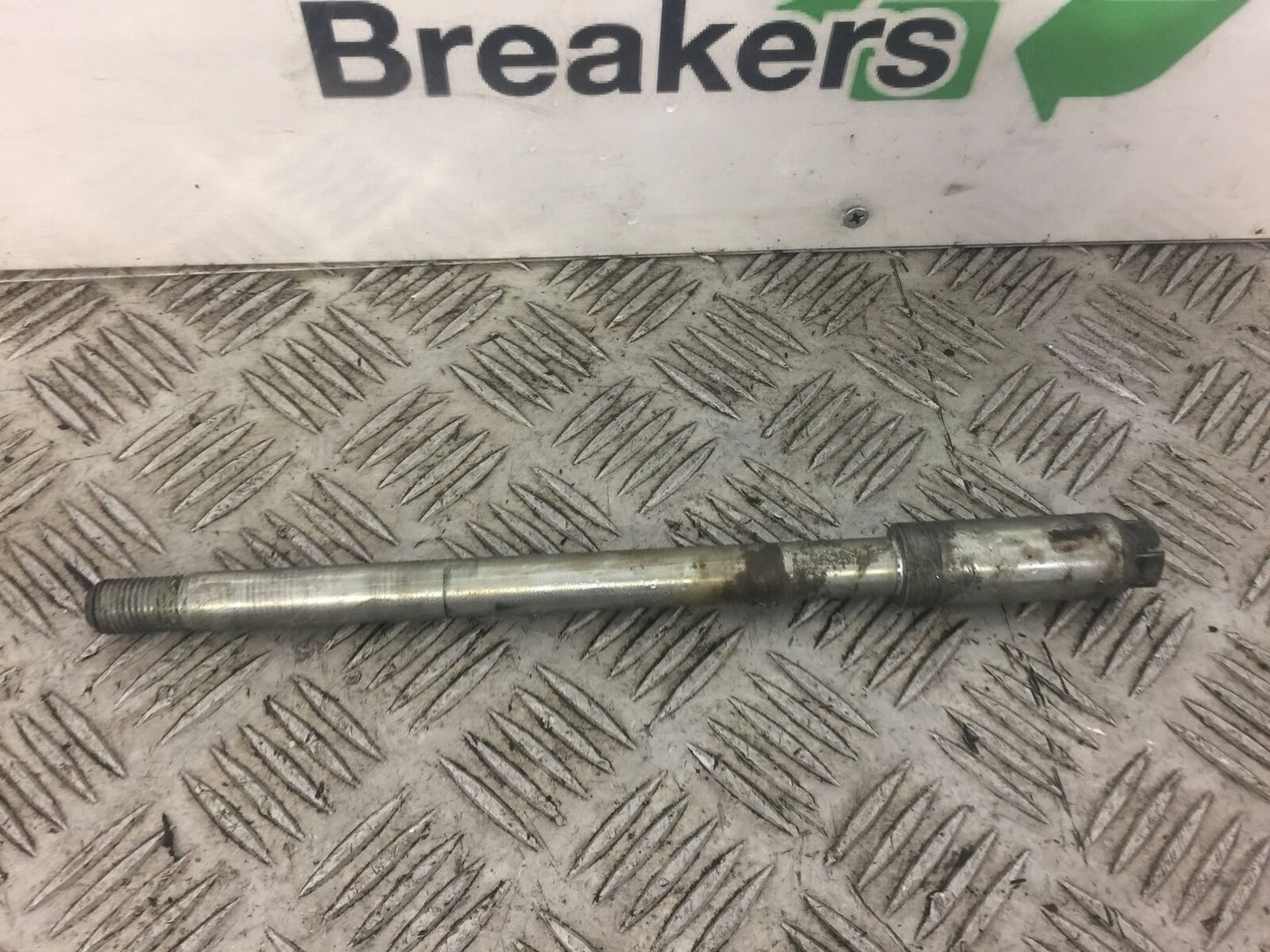 SUZUKI GZ125 GZ 125 MARAUDER FRONT WHEEL SPINDLE  YEAR 2002