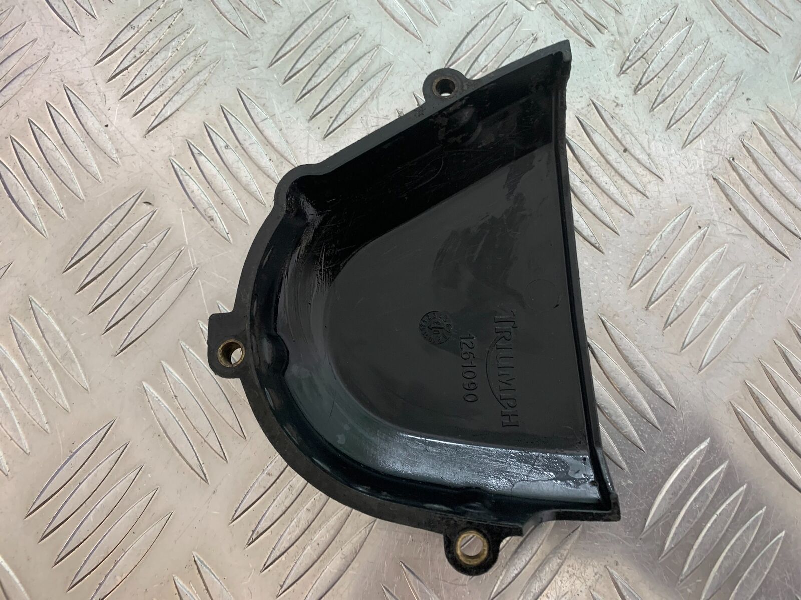 TRIUMPH 600 DAYTONA SPROCKET COVER YEAR 2003-2006 (STOCK 999)