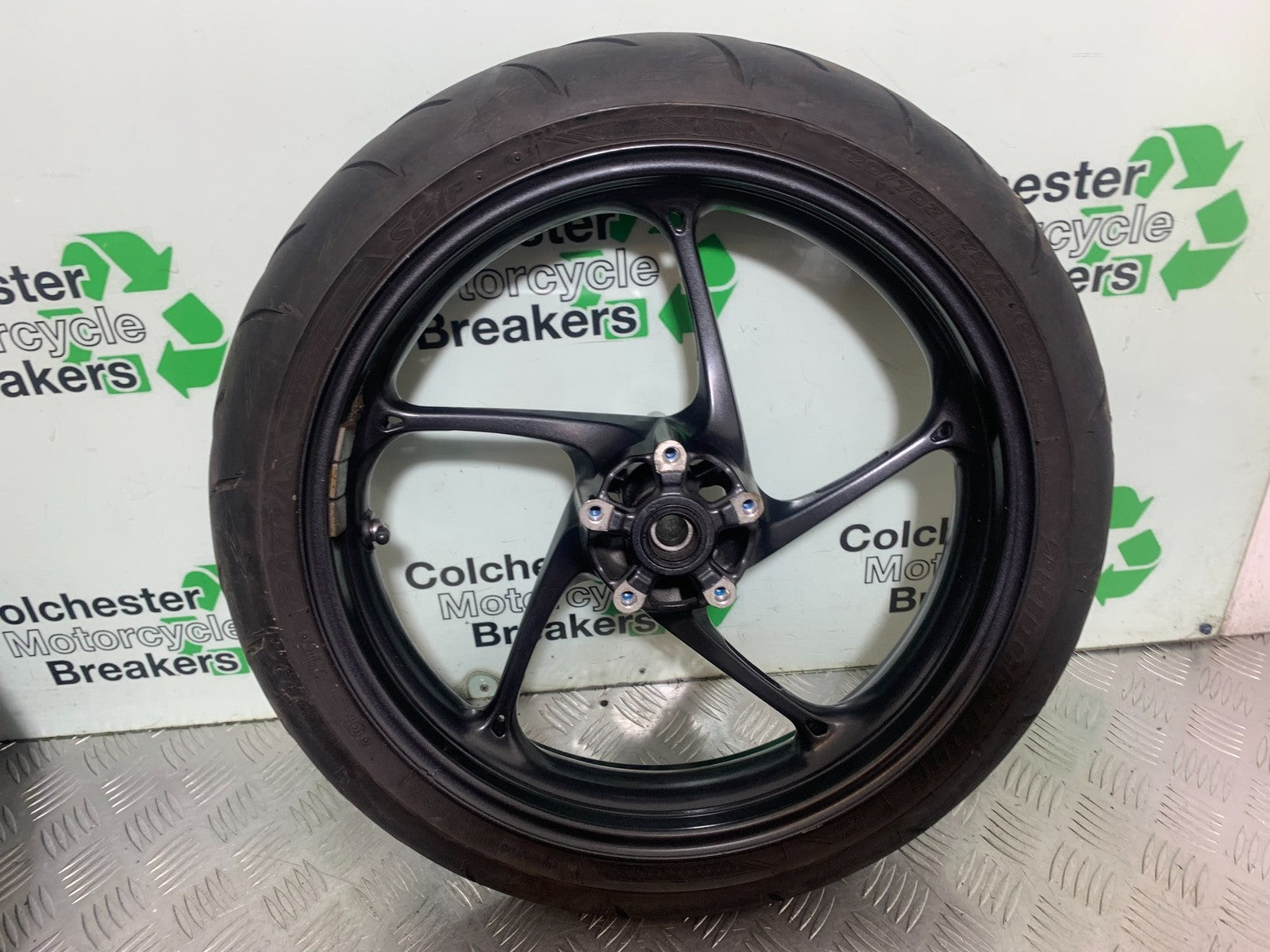 TRIUMPH 675 STREET TRIPLE FRONT WHEEL  2013-2016 (CMB1186)