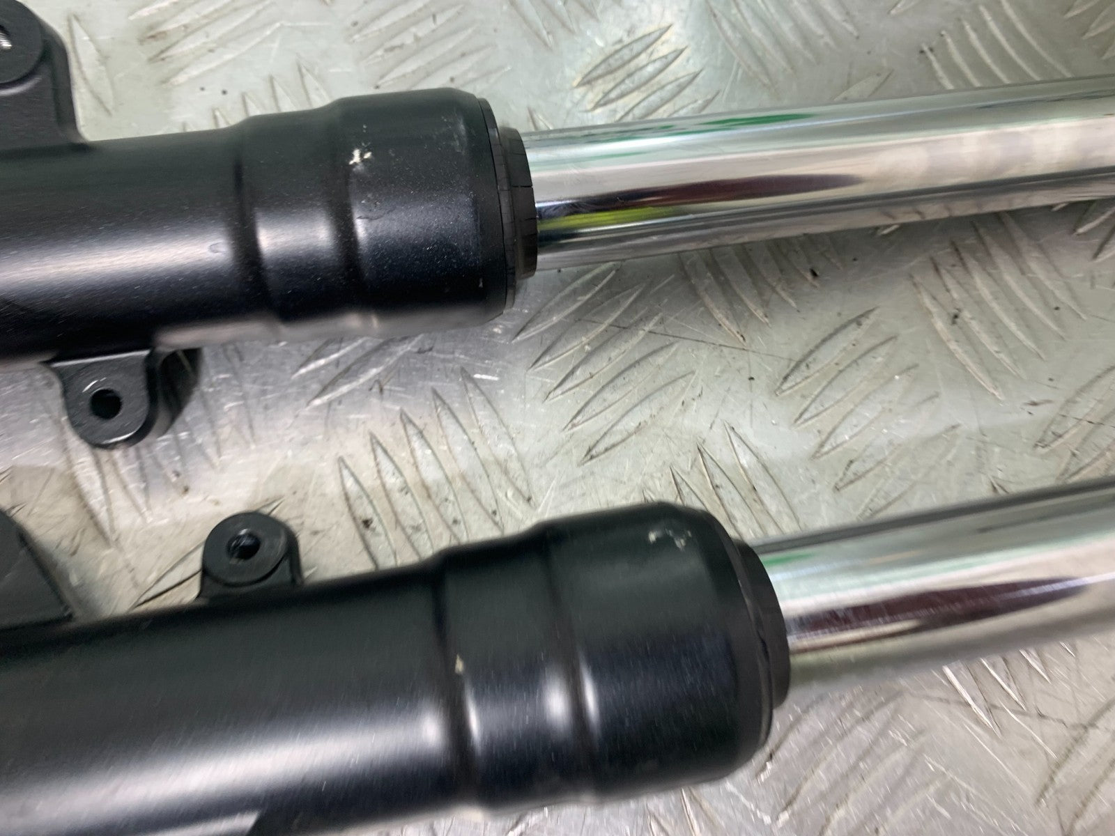 YAMAHA XMAX 300 FORKS  YEAR 2017-2020 (CMB1218)