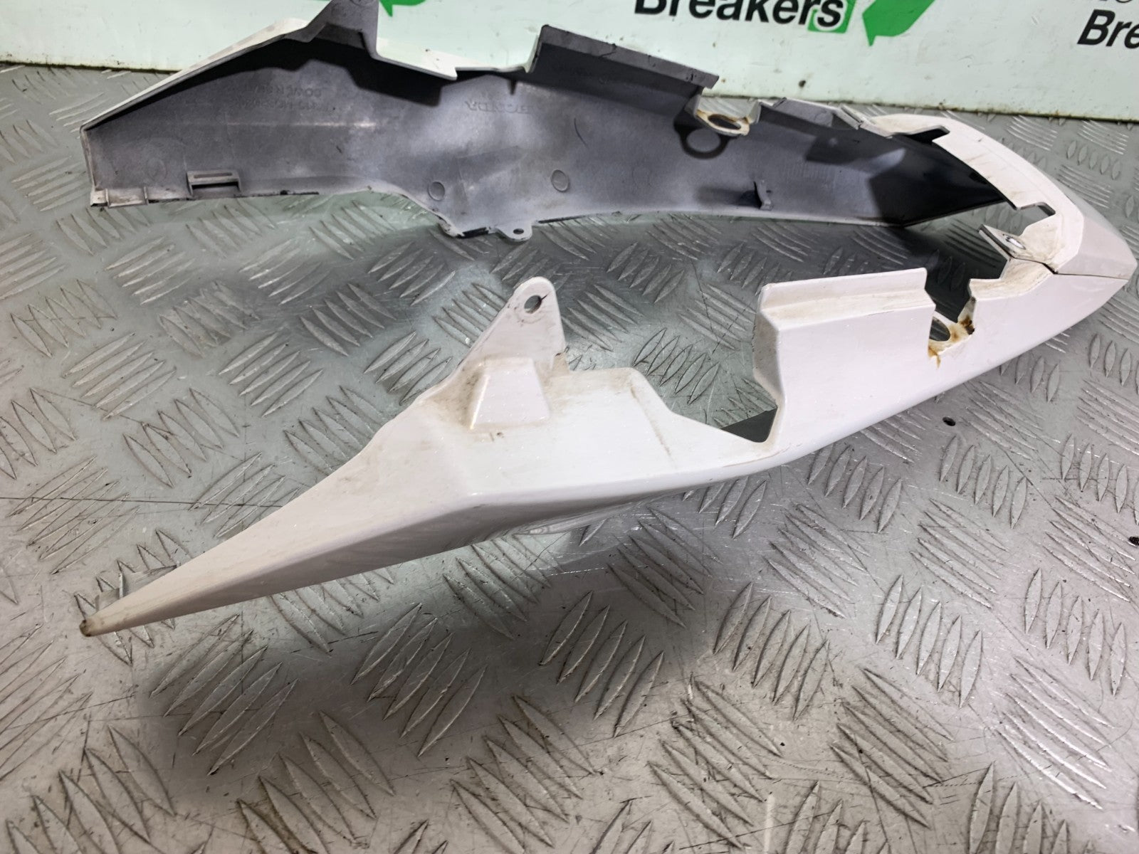 HONDA NC700 X TAIL PIECE  YEAR 2012-2014 (CMB1327)