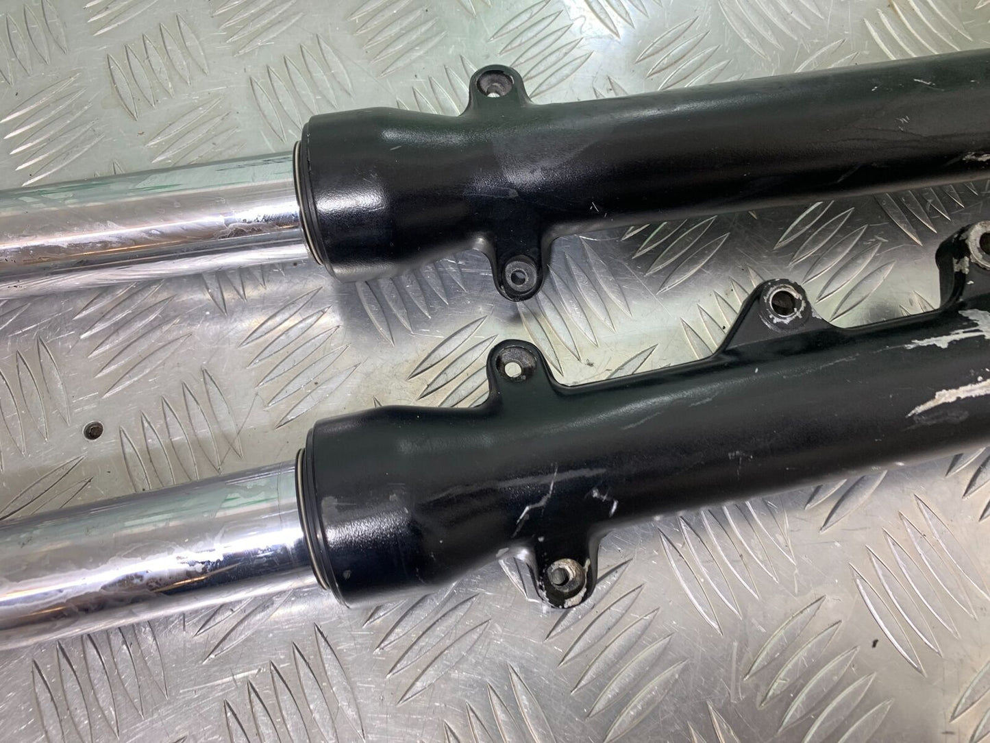 HONDA NTV 650 REVERE FORKS (BENT) YEAR 1988-1996 (CMB1025))