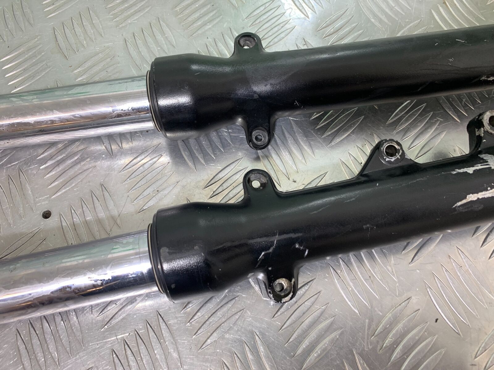 HONDA NTV 650 REVERE FORKS (BENT) YEAR 1988-1996 (CMB1025))