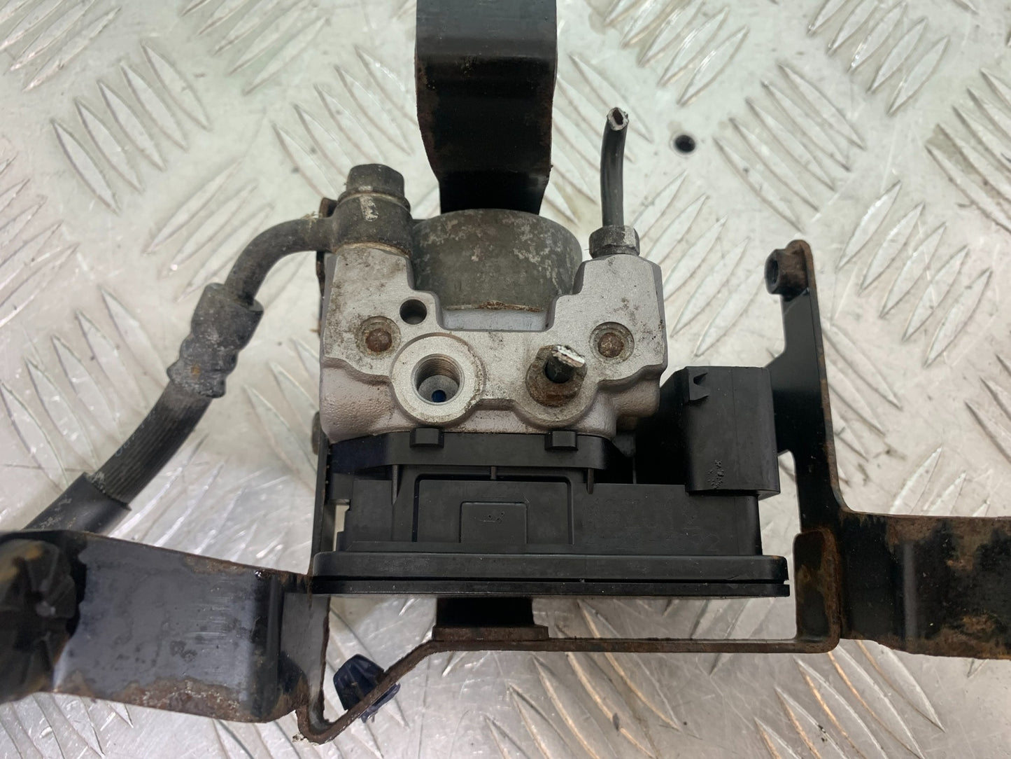HONDA CBR500R CBR 500 R ABS PUMP  YEAR 2012-16 (CMB1151)