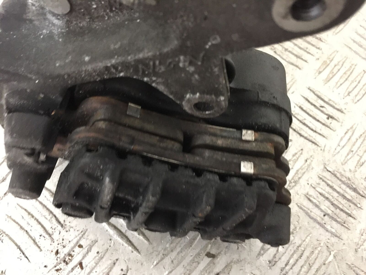 HONDA GL1800 GL 1800 FRONT LEFT CALIPER   YEAR 2004-10 ABS (STOCK 890)