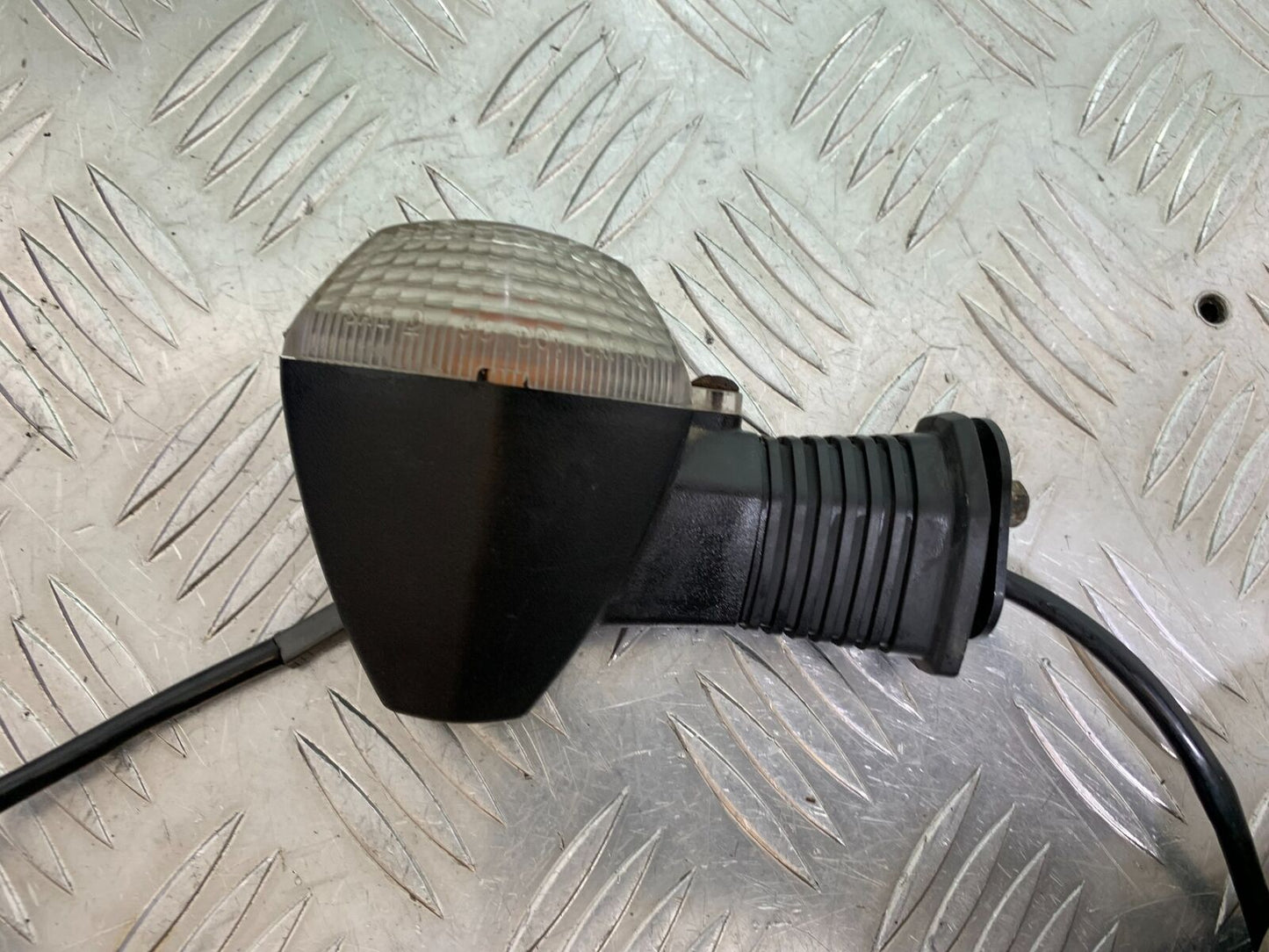 SUZUKI GSF650 GSF 650 FRONT INDICATORS YEAR 2005-06  (CMB1028)