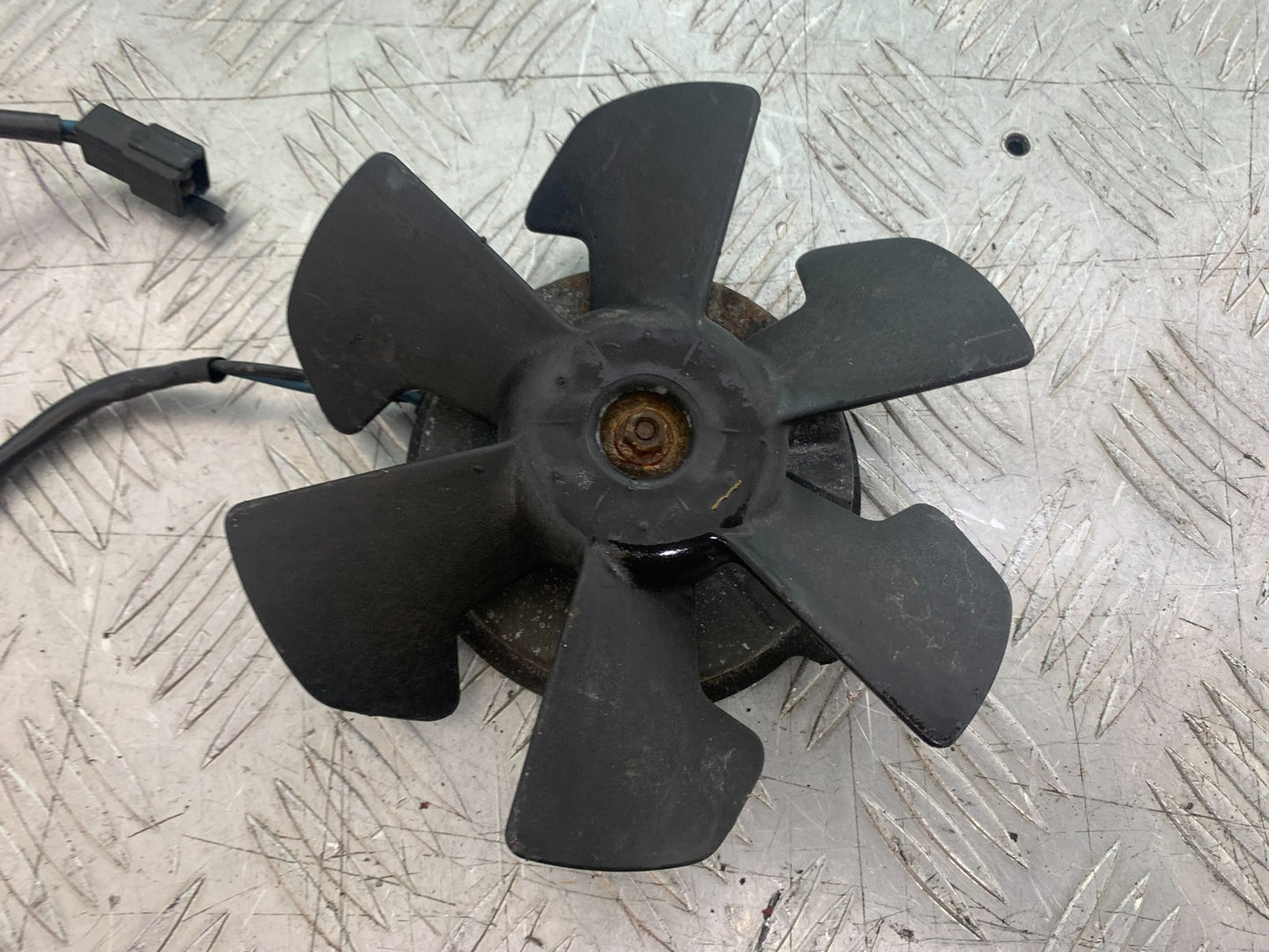 YAMAHA YZF1000 THUNDERACE RADIATOR FAN   YEAR 1997-2000 (CMB1204)