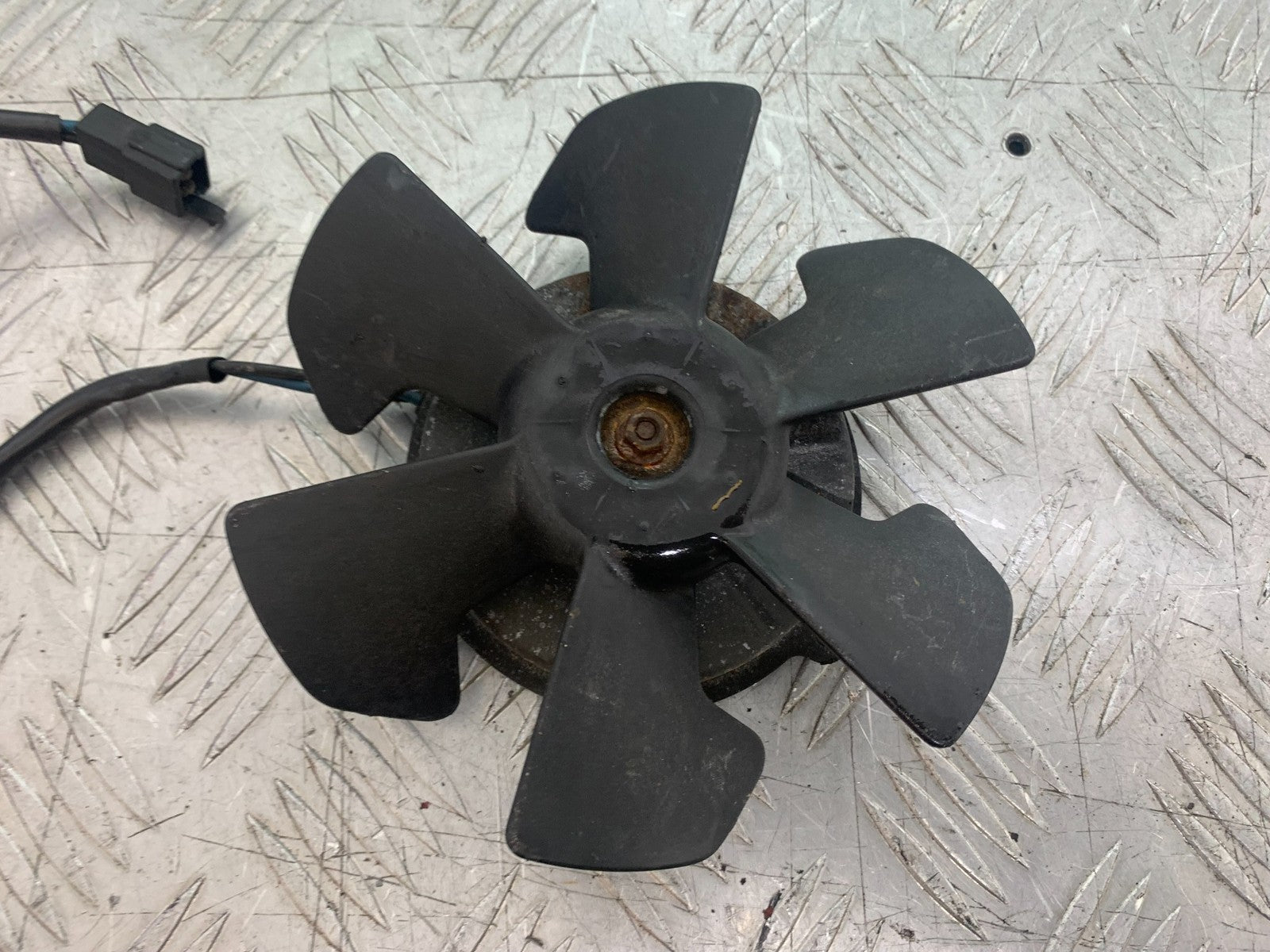 YAMAHA YZF1000 THUNDERACE RADIATOR FAN   YEAR 1997-2000 (CMB1204)