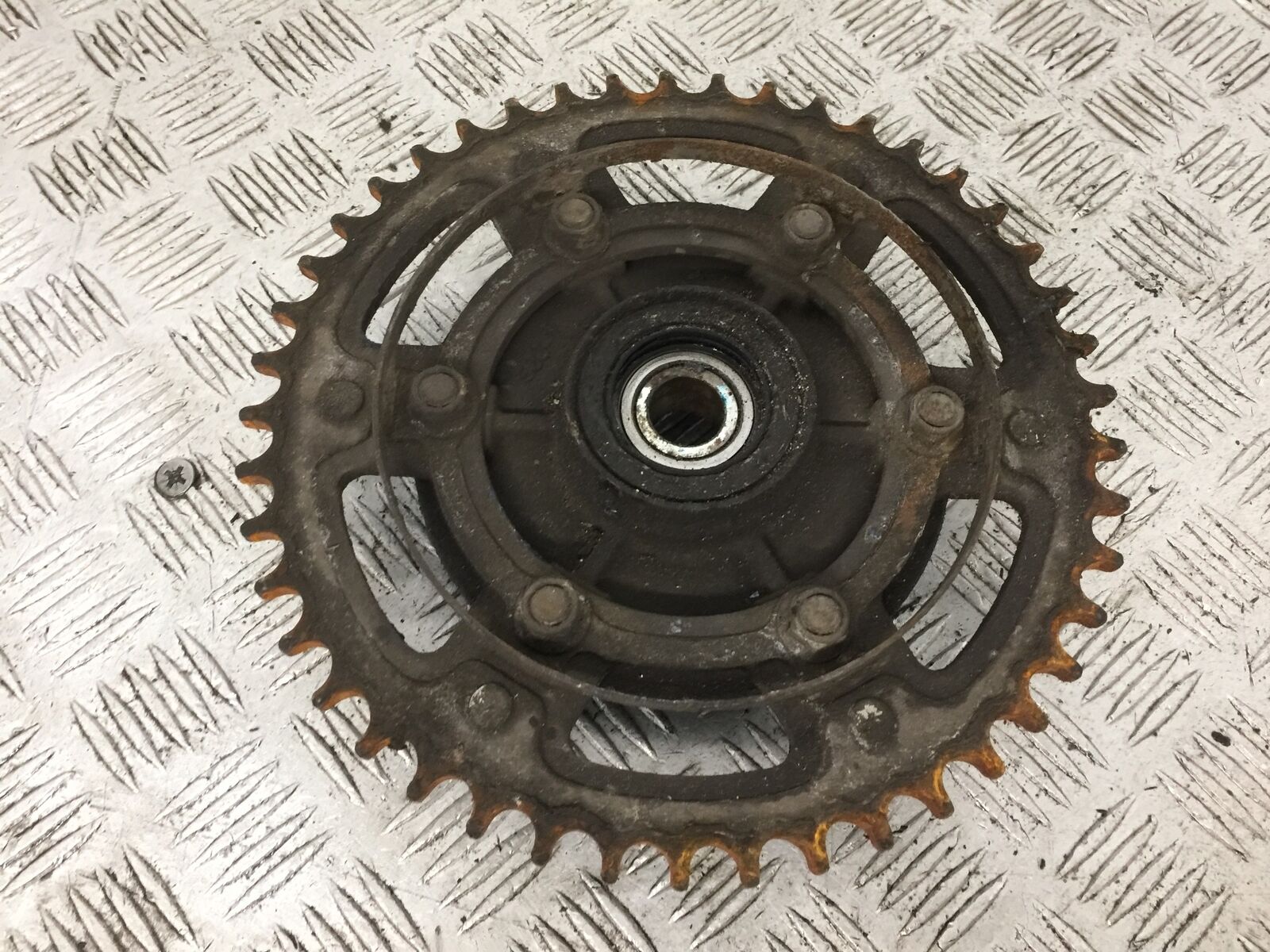 YAMAHA MT09 MT-09 SPROCKET CARRIER   YEAR 2018 (STOCK 906)