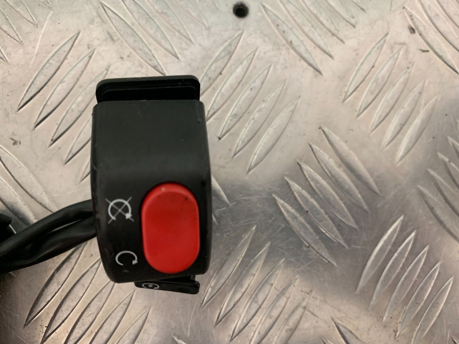 TRIUMPH 675 STREET TRIPLE RIGHT SWITCH GEAR YEAR 2008 (STOCK 984)