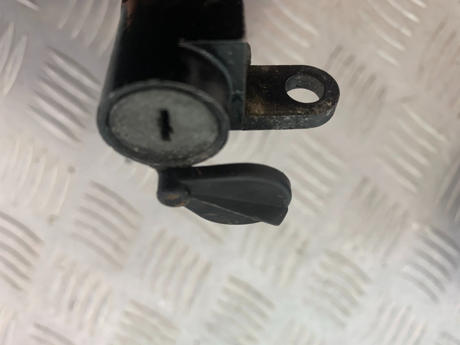 YAMAHA XS1100 MIDNIGHT SPECIAL LOCK (NO KEY)  YEAR 1980-1982 (CMB1122)