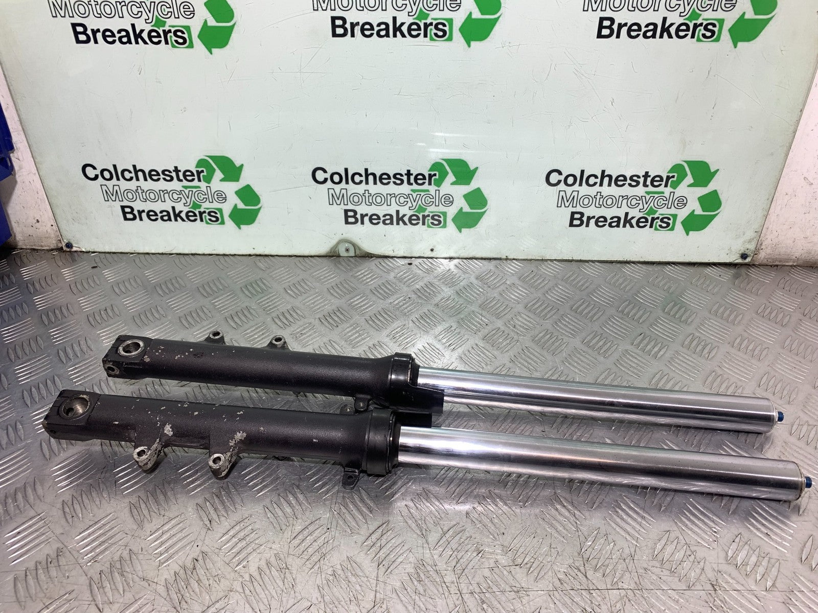 HONDA CBF600 CBF 600 FORKS YEAR 2004 -07 (CMB1247)