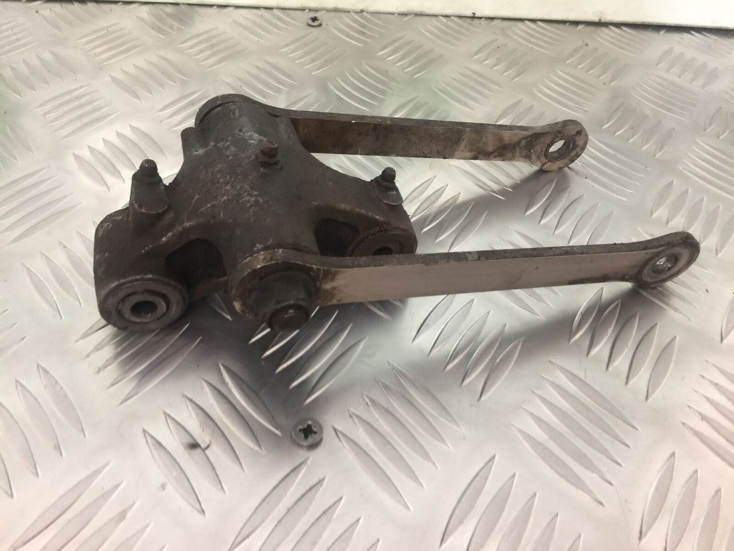 KAWASAKI ZX12R ZX12 R REAR SHOCK LINKAGE  YEAR 2000 (STOCK 913)