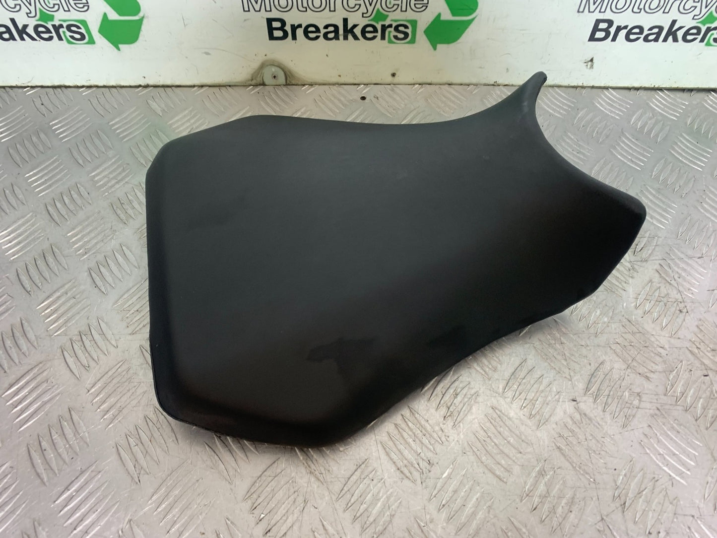 YAMAHA YZF R1 4XV FRONT SEAT  YEAR 1998-99 (CMB1291)