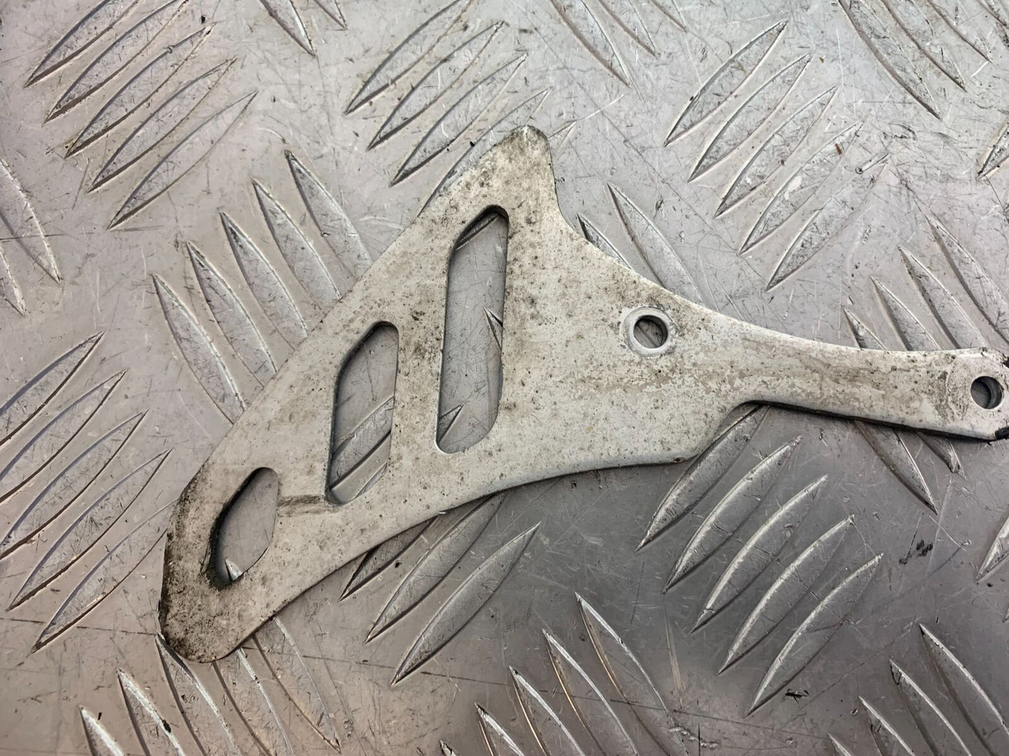 TRIUMPH 955i SPRINT ST REAR CALIPER GUARD  YEAR 1999-2004 (CMB1124)