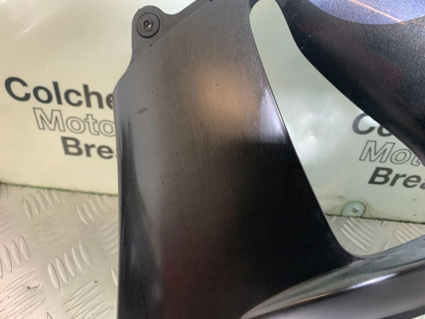 HONDA CBR 929 RRY FIREBLADE LEFT LOWER FAIRING PANEL YEAR 2000-01 (CMB1094)