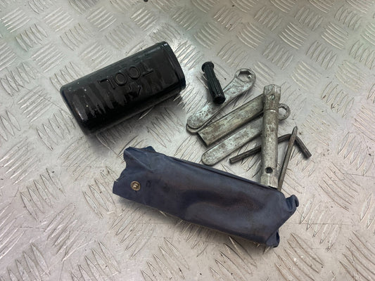 HONDA GL500 GL 500 SILVERWING TOOL KIT  YEAR 1981-82 (CMB1168)