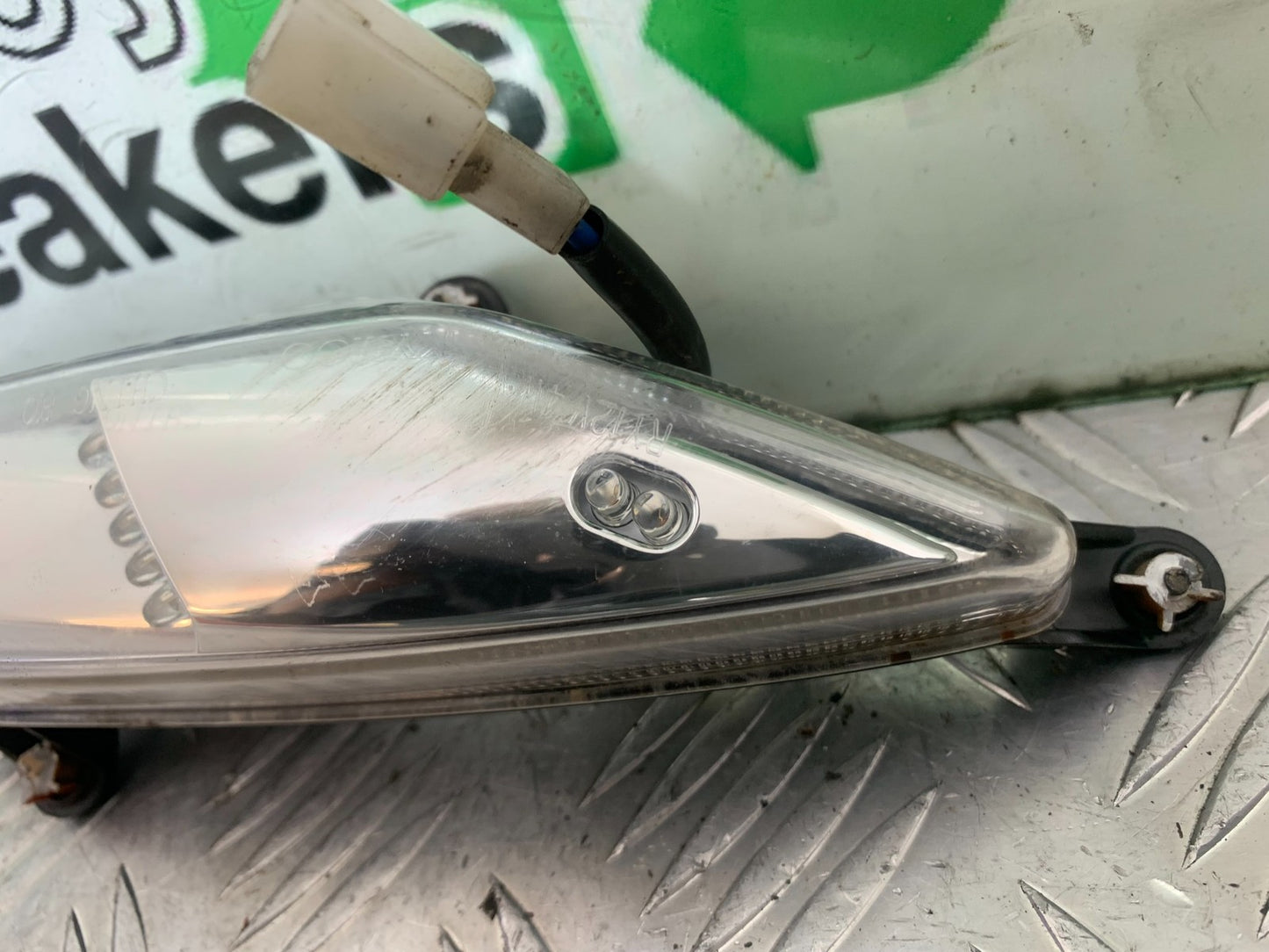 KYMCO CK1 125 FRONT RIGHT INDICATOR YEAR 2014 - 2016 (CMB1181)