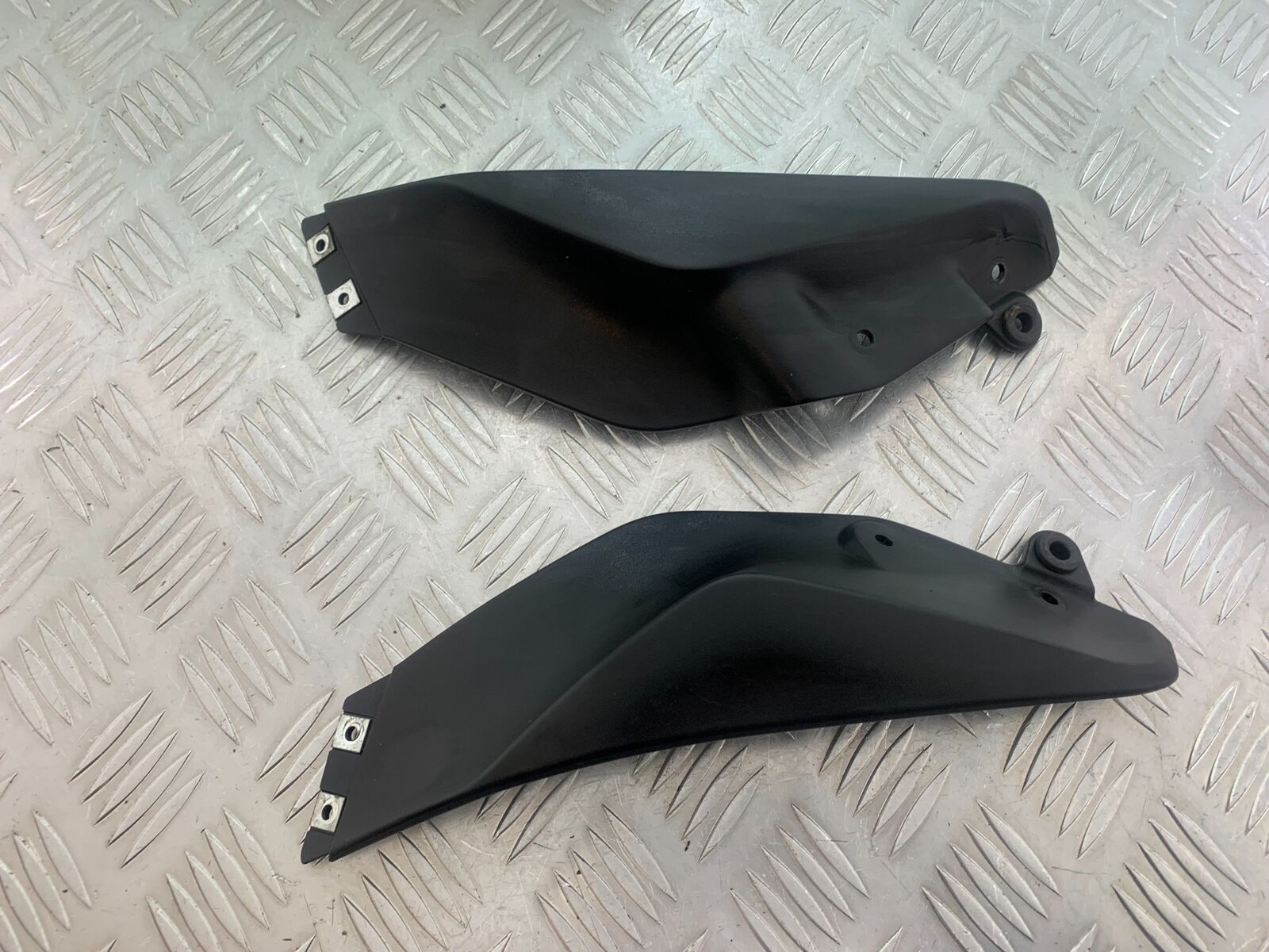 MV AGUSTA TURISMO VELOCE 800 REAR SUBFRAME INFILL COVERS  YEAR 2014-17 (CMB1051)