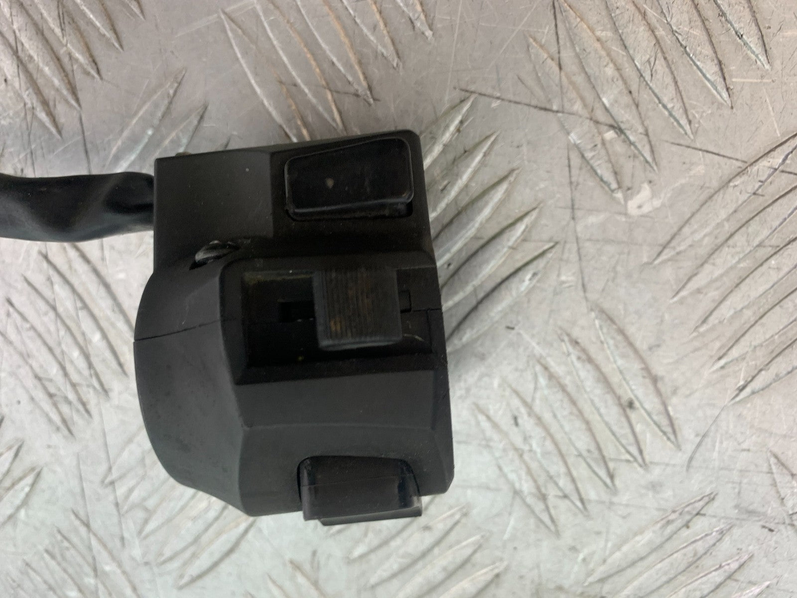 YAMAHA YS125 YS 125 LEFT SWITCH GEAR  YEAR 2017-2021 (CMB1321)