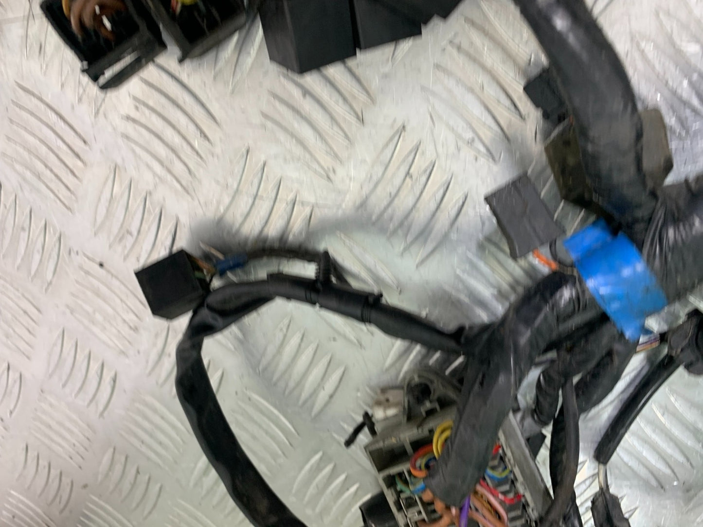 TRIUMPH 955i DAYTONA WIRING LOOM  YEAR 2002-2006 (CMB1229)
