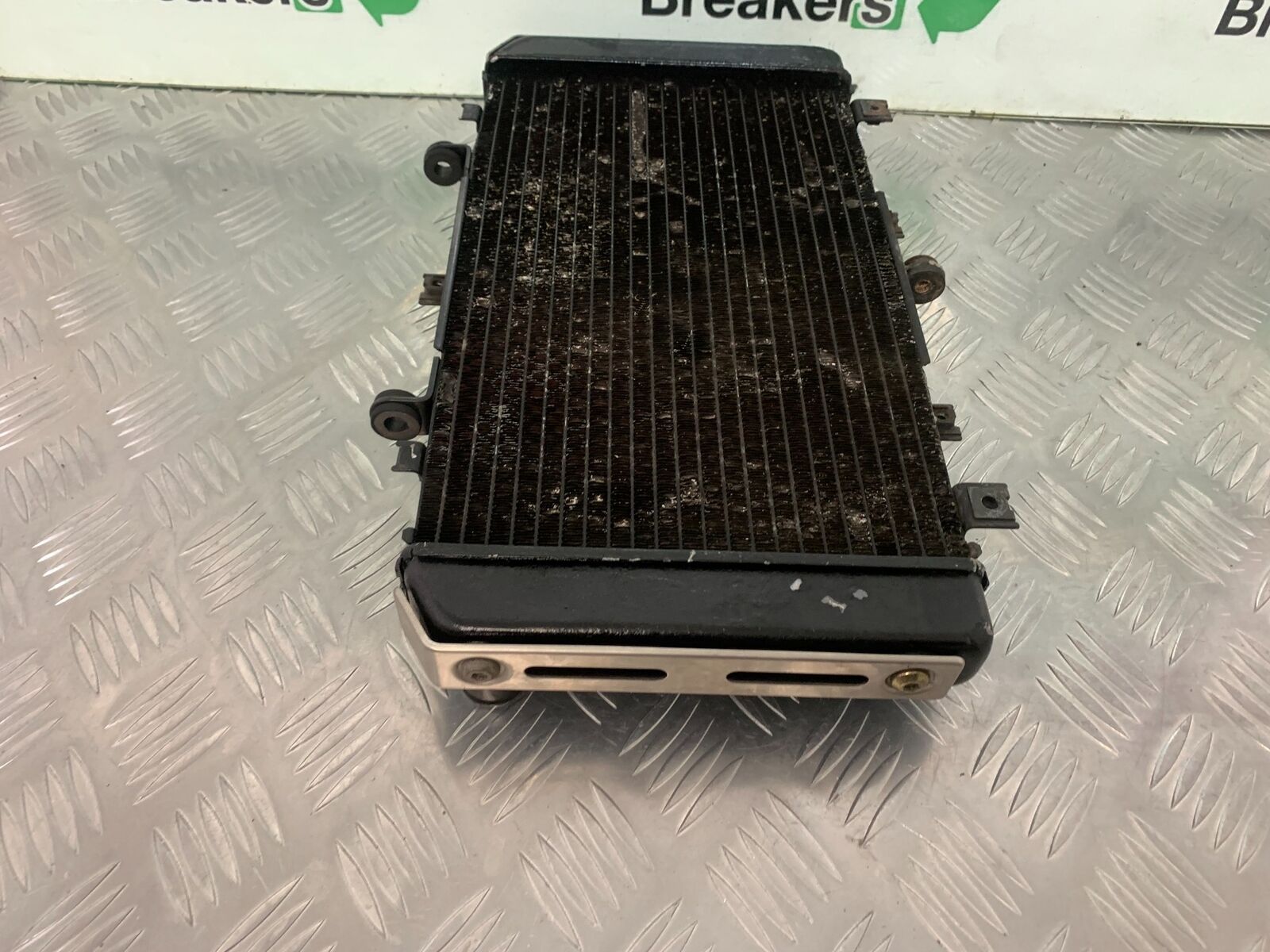 KAWASAKI Z750 Z 750 RADIATOR  YEAR 2004-2006  (STOCK 963)