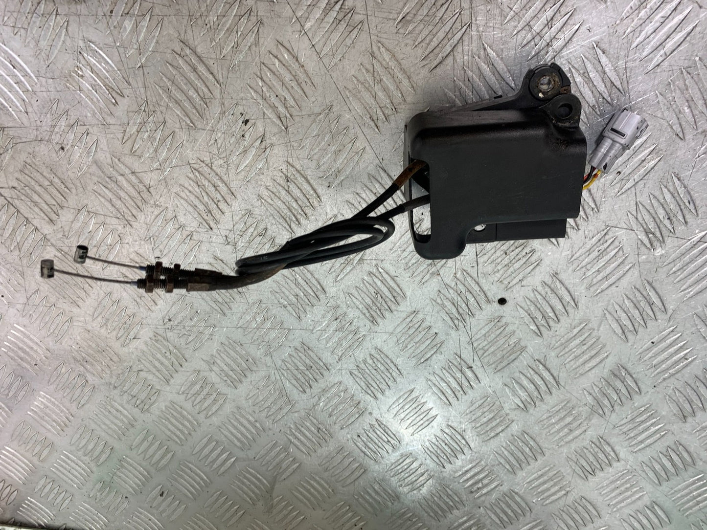 SUZUKI DL1000 V-STROM EXHAUST SERVO MOTOR  YEAR 2014-2019 (CMB1325)