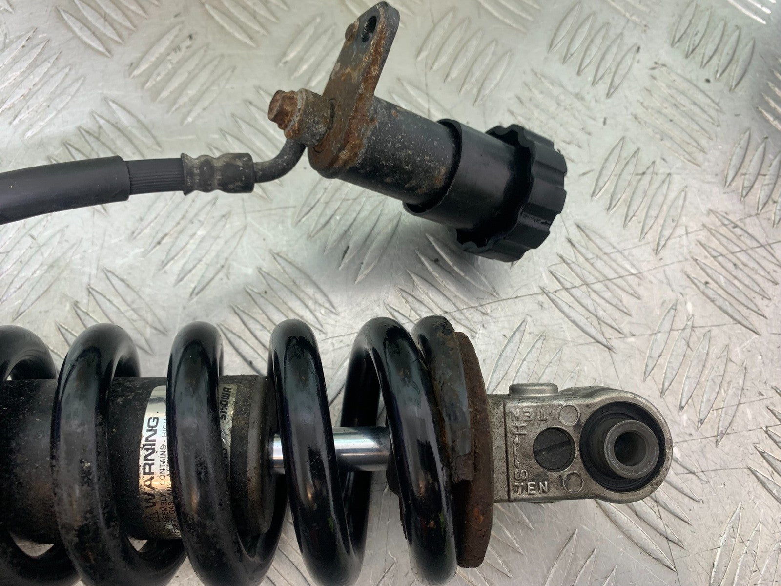 TRIUMPH 1050 SPRINT GT REAR SHOCK  YEAR 2010-2016 (CMB1250)