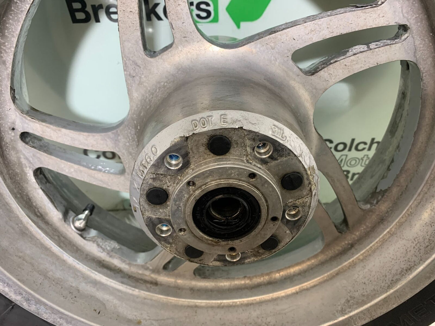 TRIUMPH THUNDERBIRD 1600 REAR WHEEL  YEAR 2011 (CMB1107)