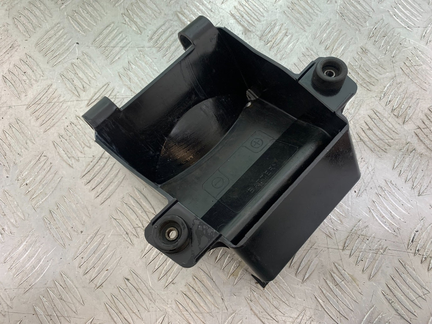 SUZUKI GSF1200 GSF 1200 BANDIT TOOL BOX TRAY  YEAR 2001-2004 (CMB1188)