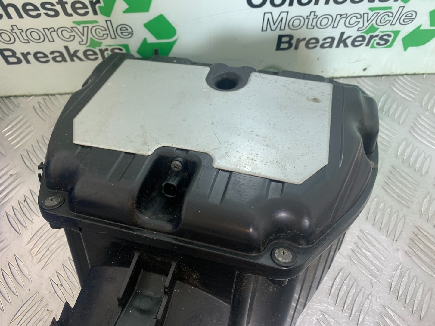 KAWASAKI ZX6R AIR BOX  YEAR 2009-2012 (CMB1136)