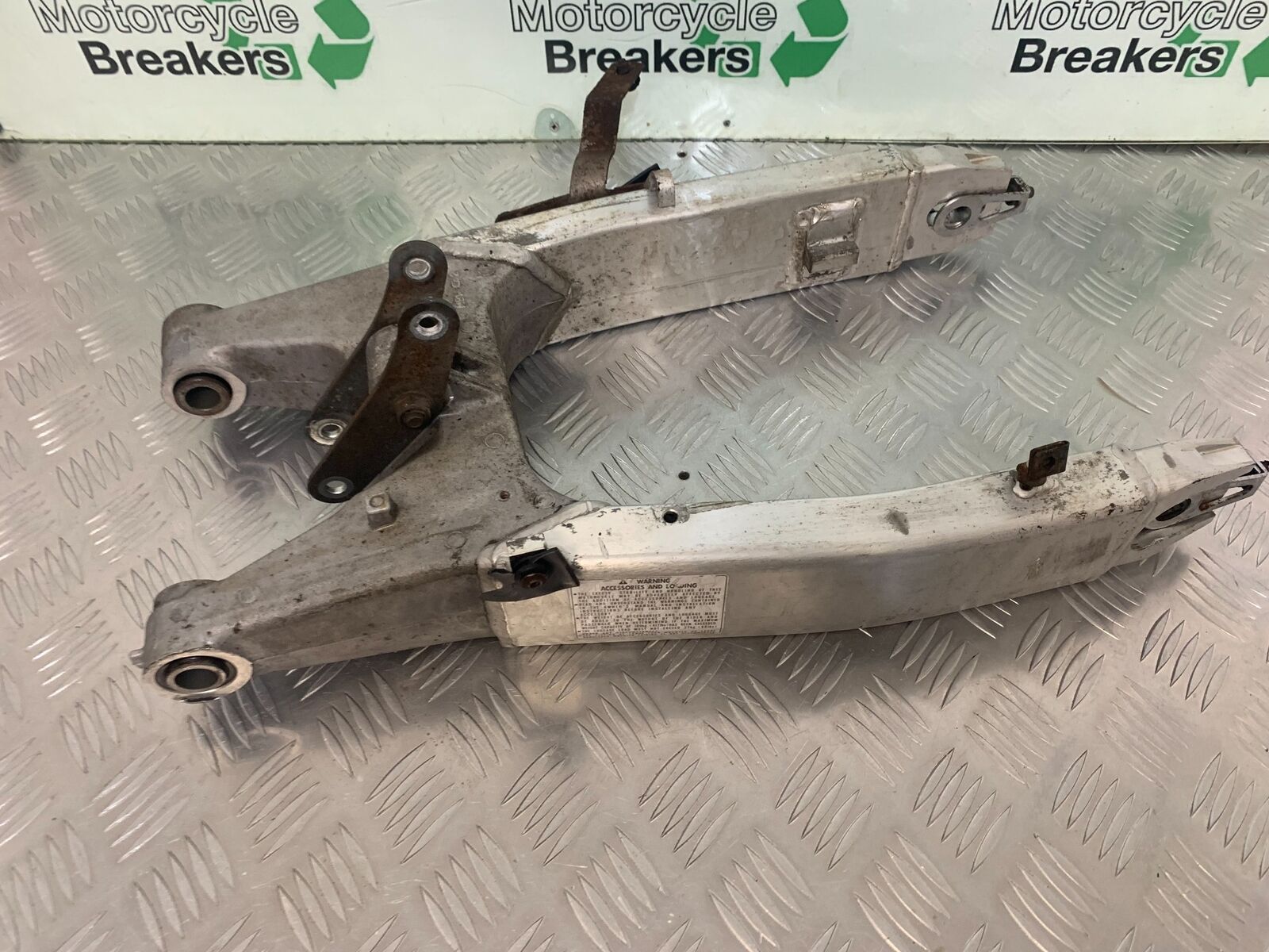 HONDA CBR600 CBR 600 F4I SWINGARM YEAR 2001-2003 (STOCK 978)