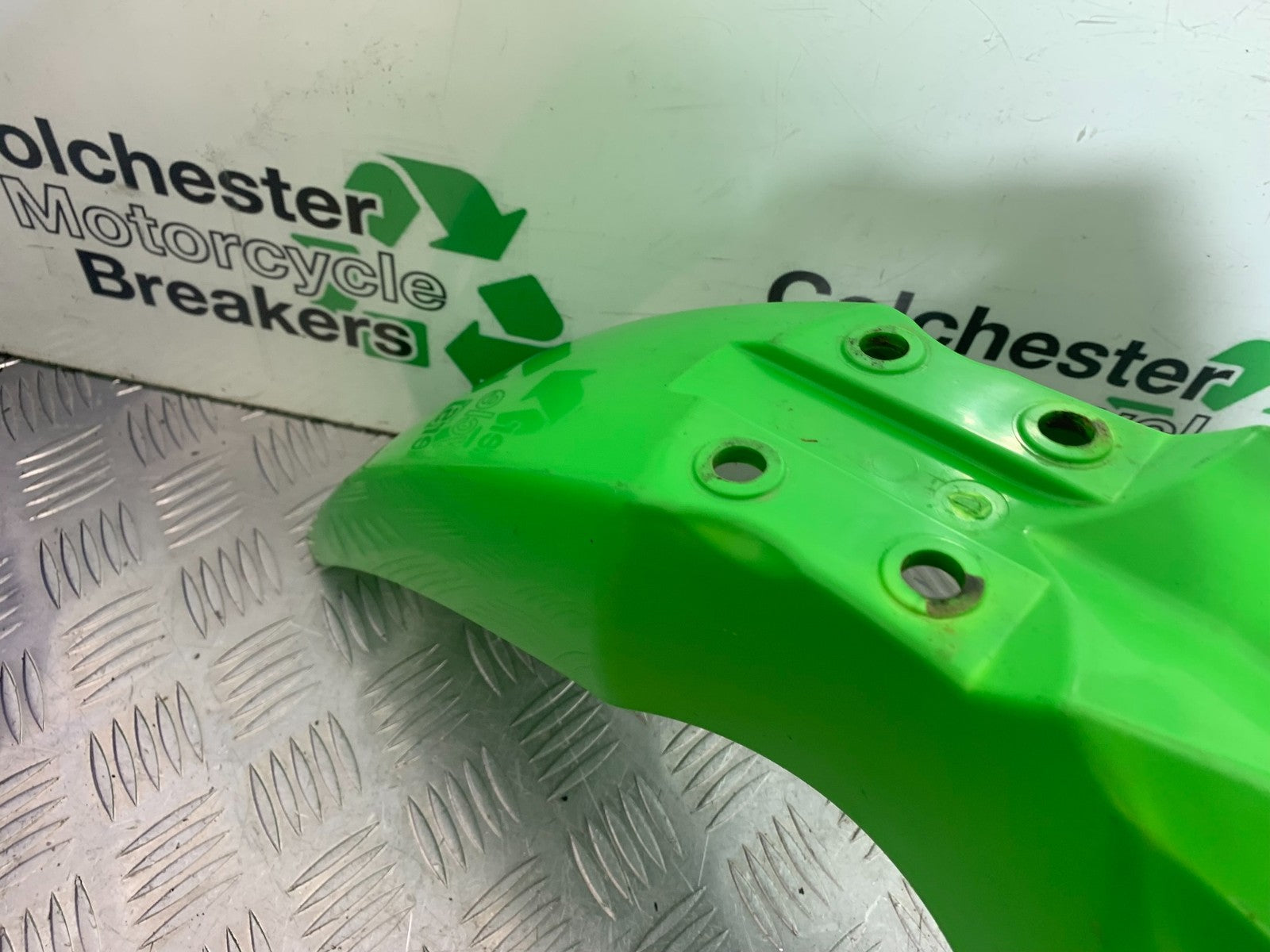 KAWASAKI KXF450 KXF 450 FRONT MUDGUARD  YEAR 2013 CMB1217)