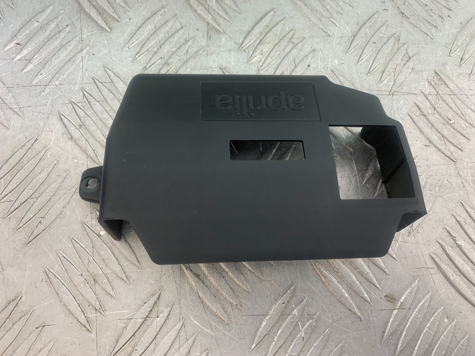APRILIA SL750 SL 750 SHIVER INFILL COVER YEAR 2008-2016 (CMB1242)