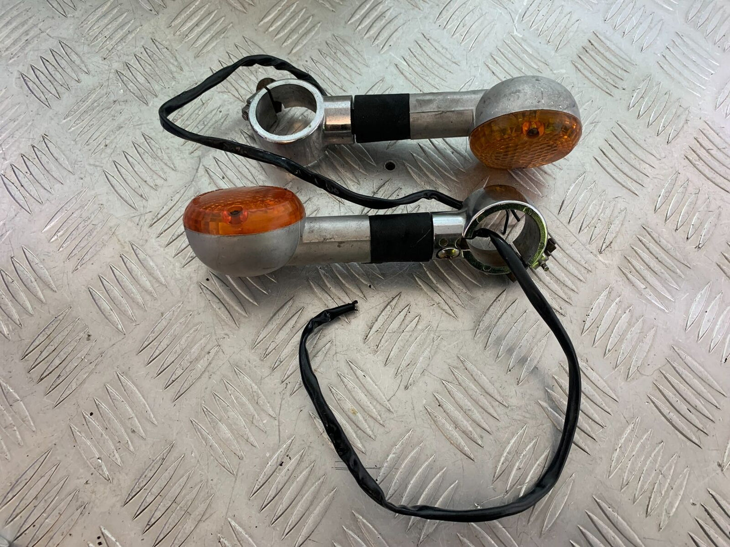 SUZUKI VS1400 VS 1400 INTRUDER REAR INDICATORS  YEAR 1988 (CMB1077)