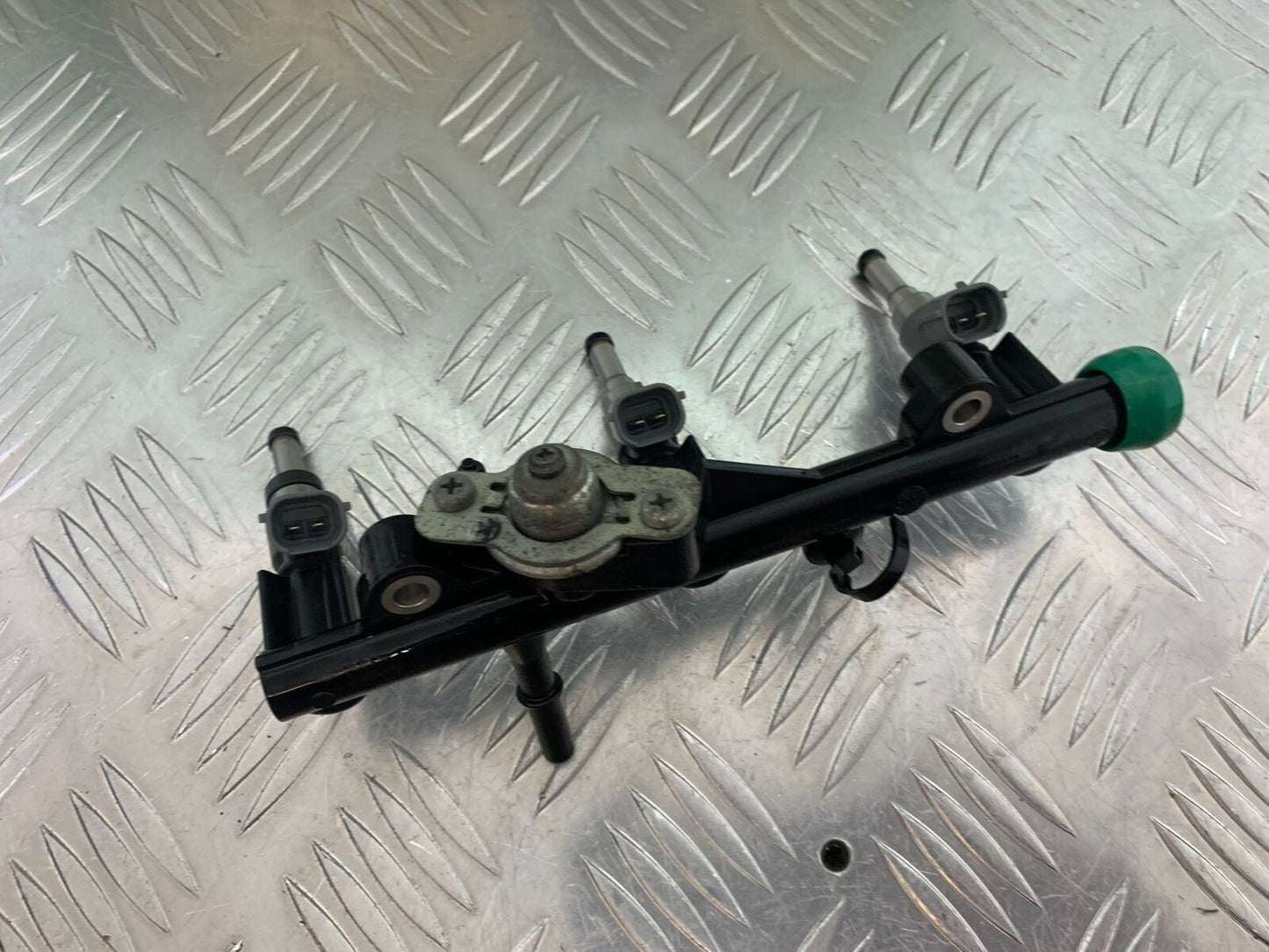 YAMAHA MT09 MT-09 INJECTORS  YEAR 2013-2016  (STOCK 997)