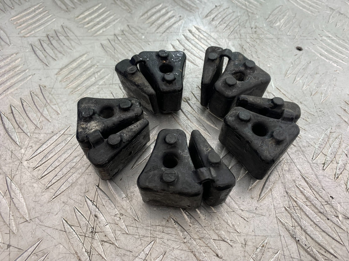 HONDA CB650F CB 650 FA-E CUSH DRIVE RUBBERS   YEAR 2014-2017 (CMB1226)