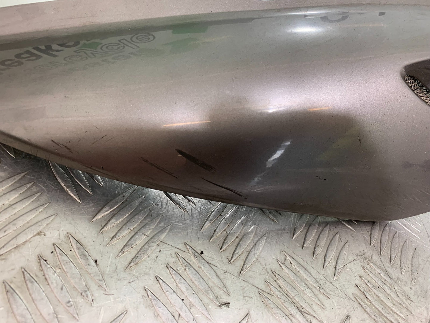 HONDA XL125 VARADERO RIGHT SEAT PANEL  YEAR 2001-2006  (CMB1304)