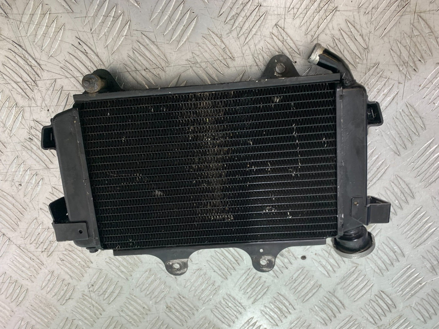 KTM DUKE 125 RADIATOR YEAR 2017-2022 (CMB1274)
