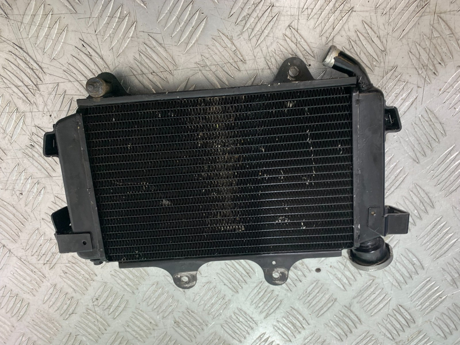 KTM DUKE 125 RADIATOR YEAR 2017-2022 (CMB1274)