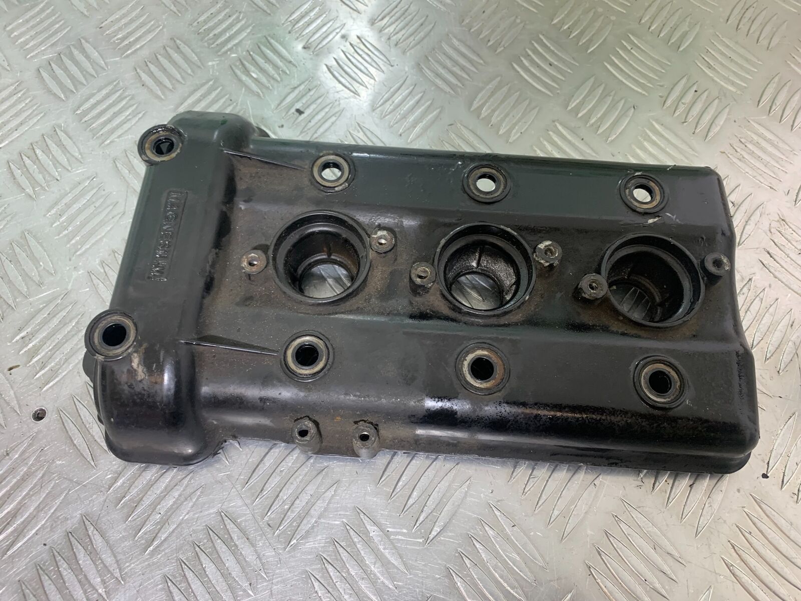 TRIUMPH 955i SPRINT ST ROCKER COVER   YEAR 1999-2004 (STOCK 735)