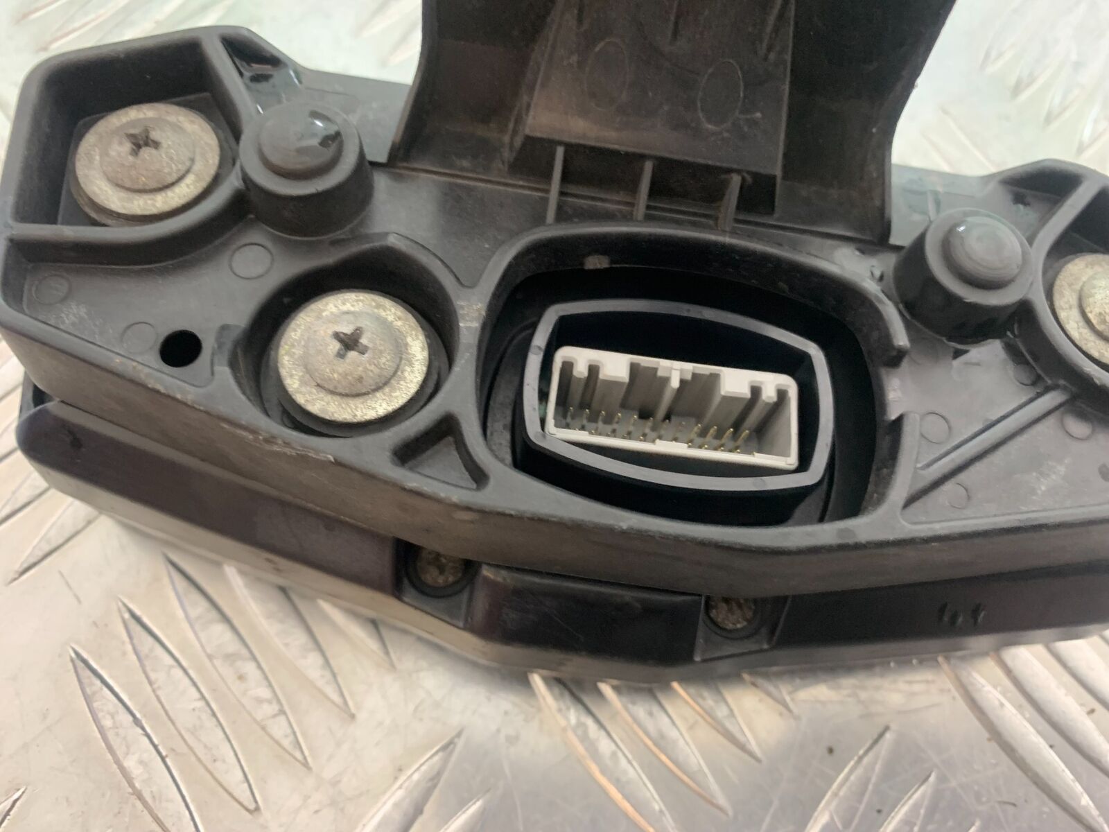 YAMAHA MT07 MT-07 CLOCKS SPEEDO DASH  YEAR 2014 (STOCK 995)