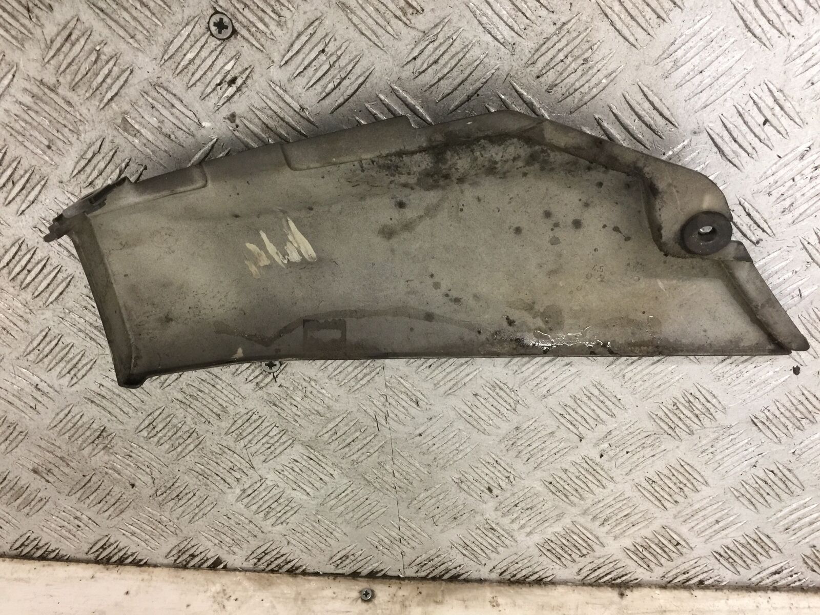 YAMAHA XTZ 750 SUPER TENERE LEFT TAIL PIECE   YEAR 1990-1995 (STOCK 889)