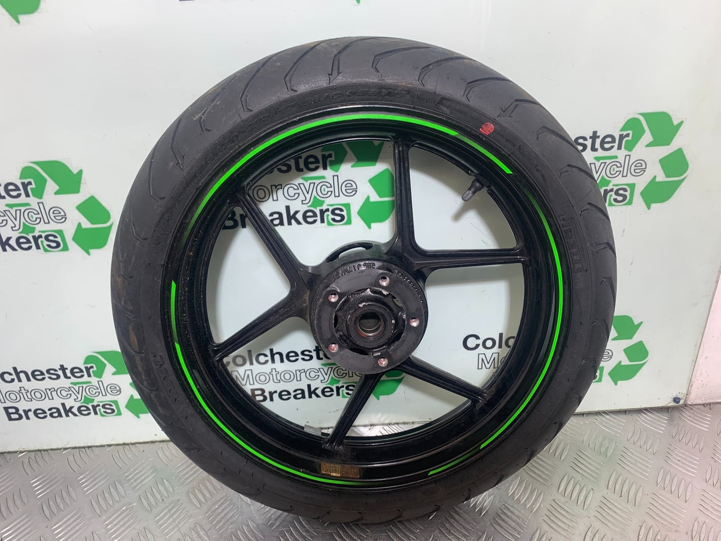 KAWASAKI ZX6R FRONT WHEEL  YEAR 2009-2012 (CMB1136)